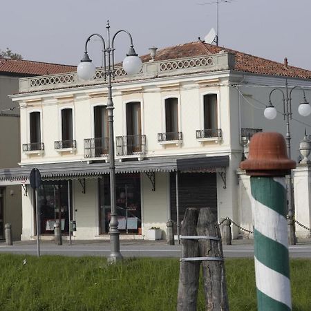 Barchessa Levi Morenos B&B Mira  Esterno foto
